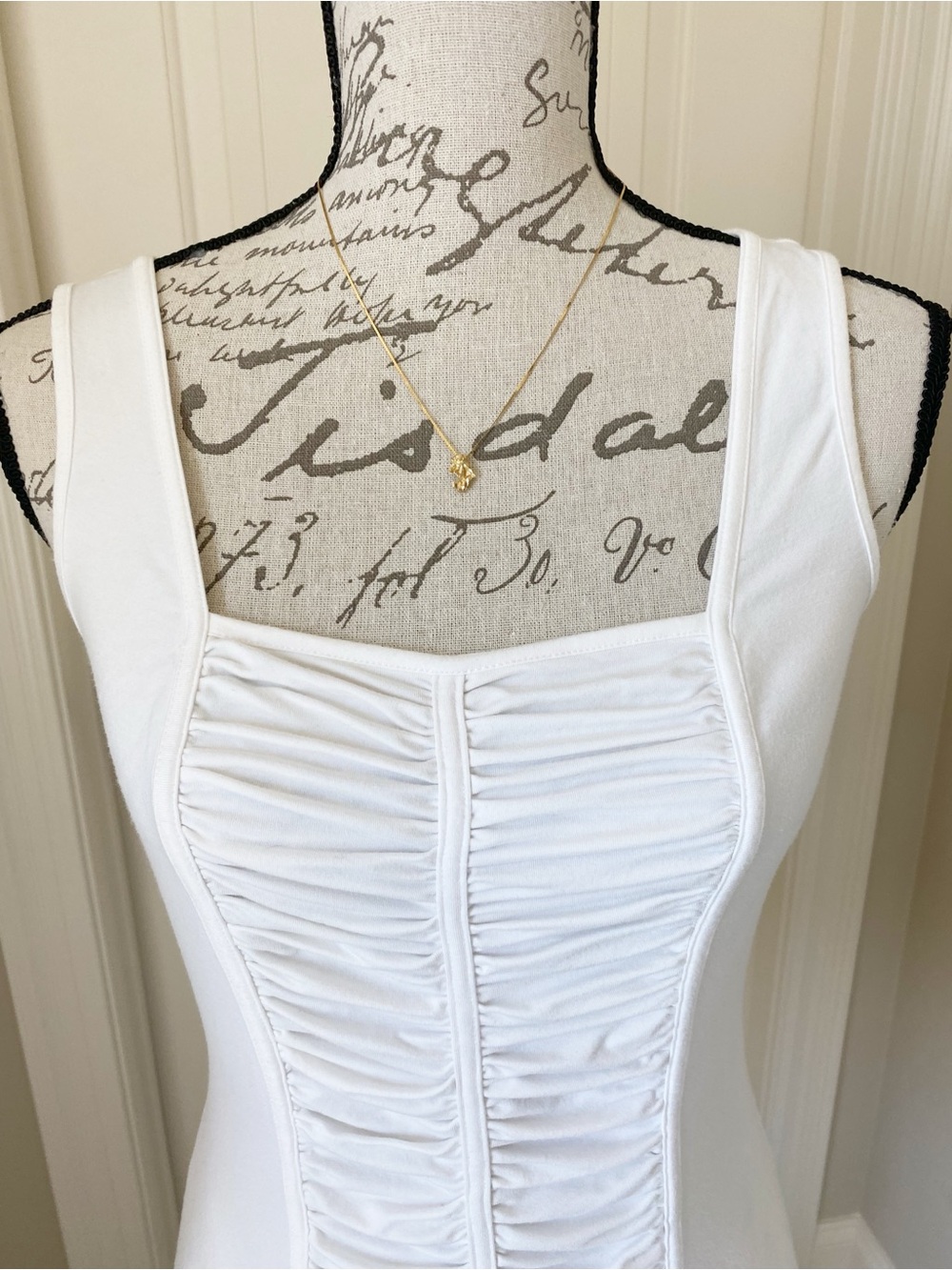 CACHE White Ruched Front Tank Top Size Medium - Picture 2 of 14